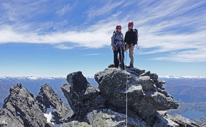 Climbing-Queenstown-Mountain-Guides-guided-walks-Mountaineering 11